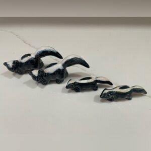 Rosemeade Skunk Miniature Figurines Pair